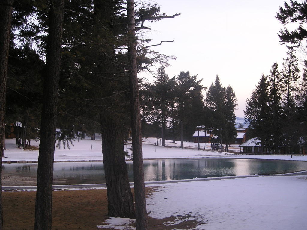 Fairmont Villas Mountainside Fairmont Hot Springs Exterior photo