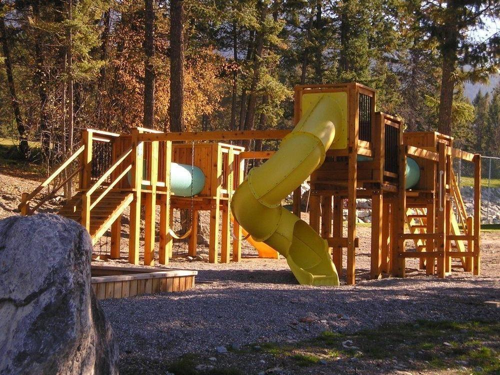 Fairmont Villas Mountainside Fairmont Hot Springs Exterior photo